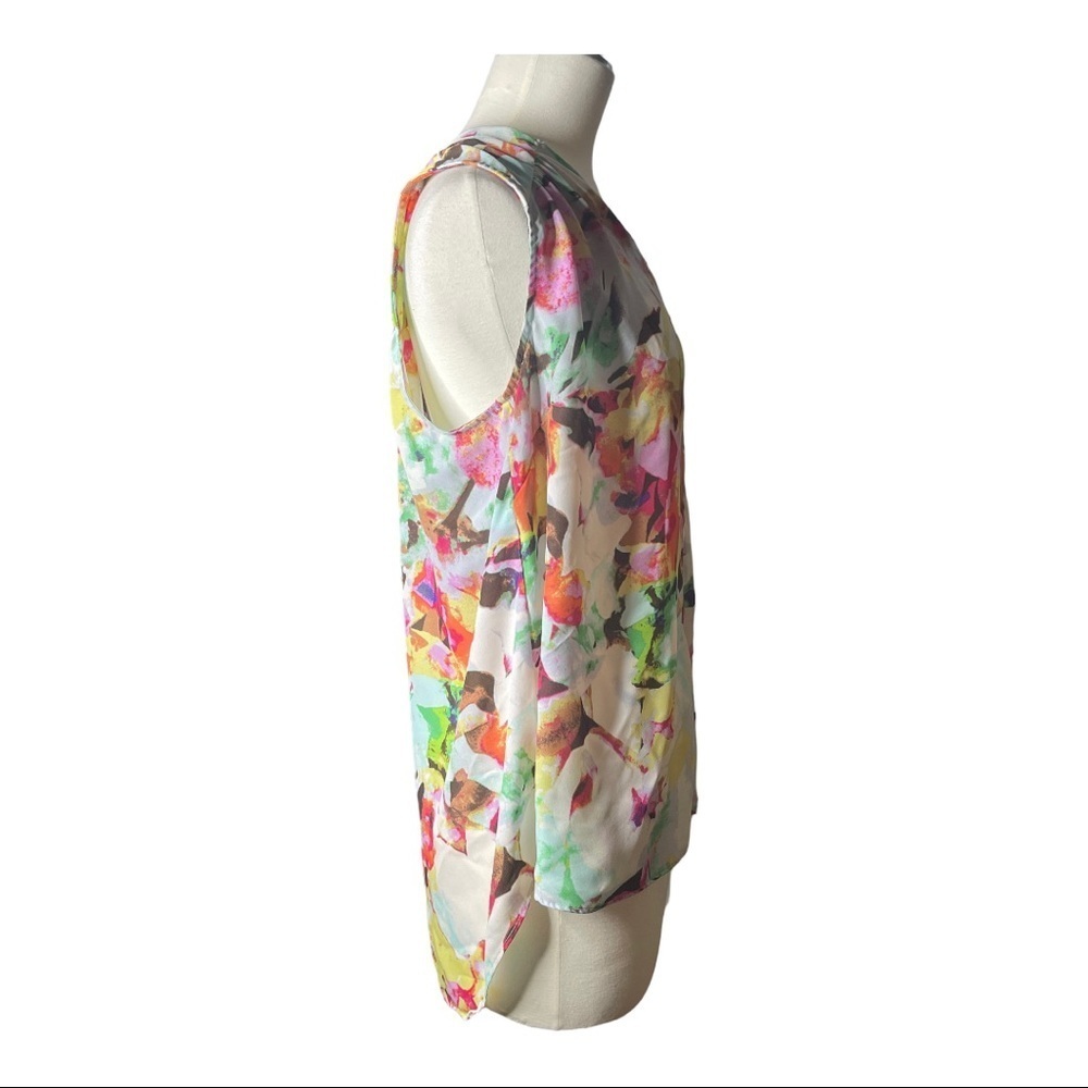 Violet + Claire Plus Size Floral Hi-Lo Slinky Top 1X - Picture 4 of 7